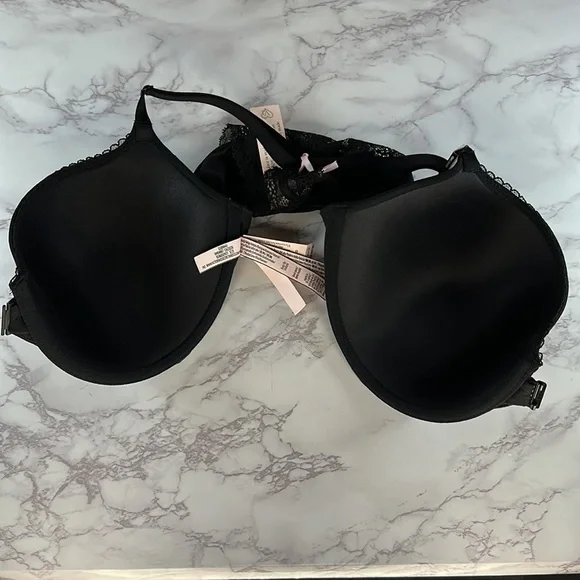 Victoria’s Secret Black Lace Bra